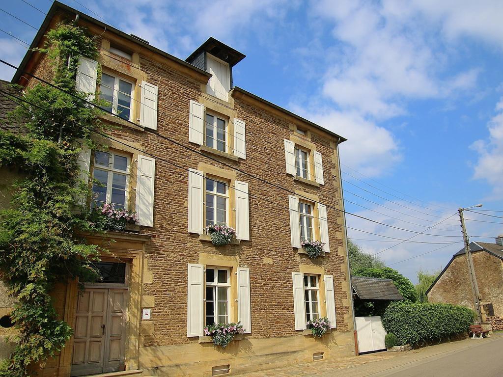 Unique Holiday Home In Virton With Jacuzzi 라뚜르 외부 사진