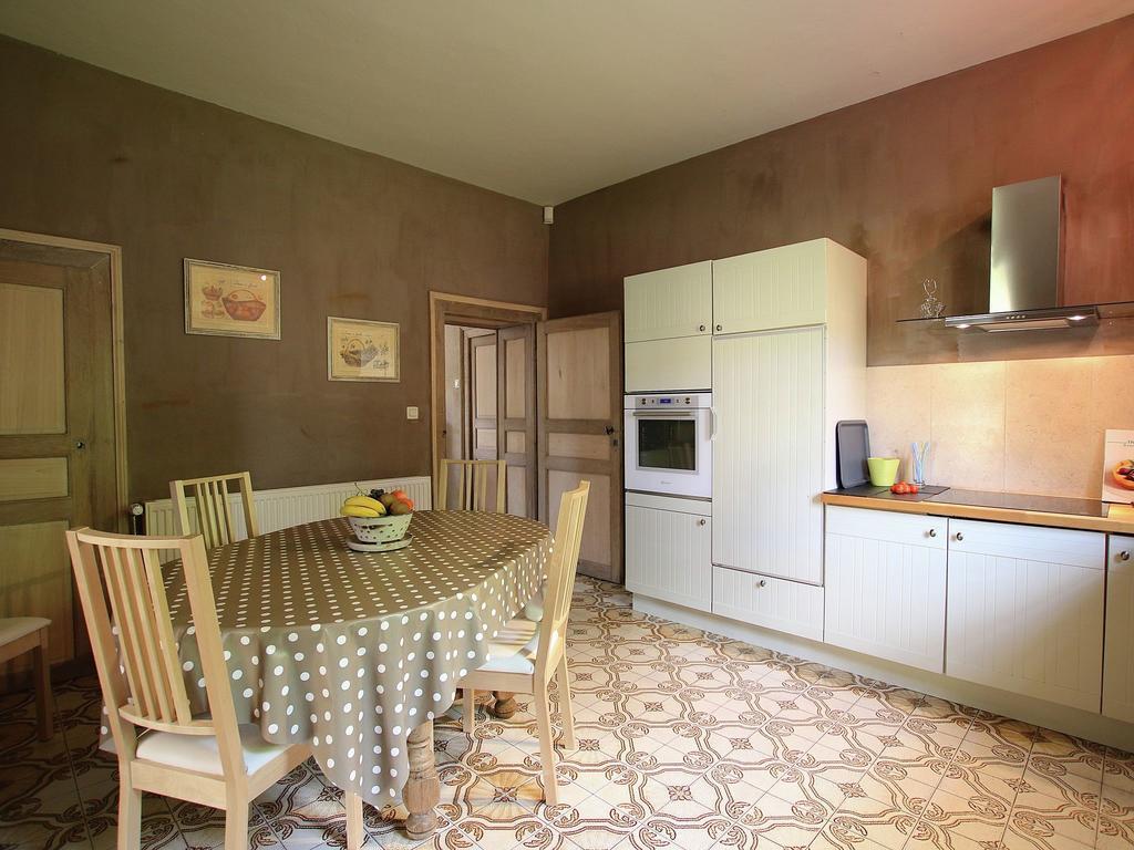 Unique Holiday Home In Virton With Jacuzzi 라뚜르 외부 사진