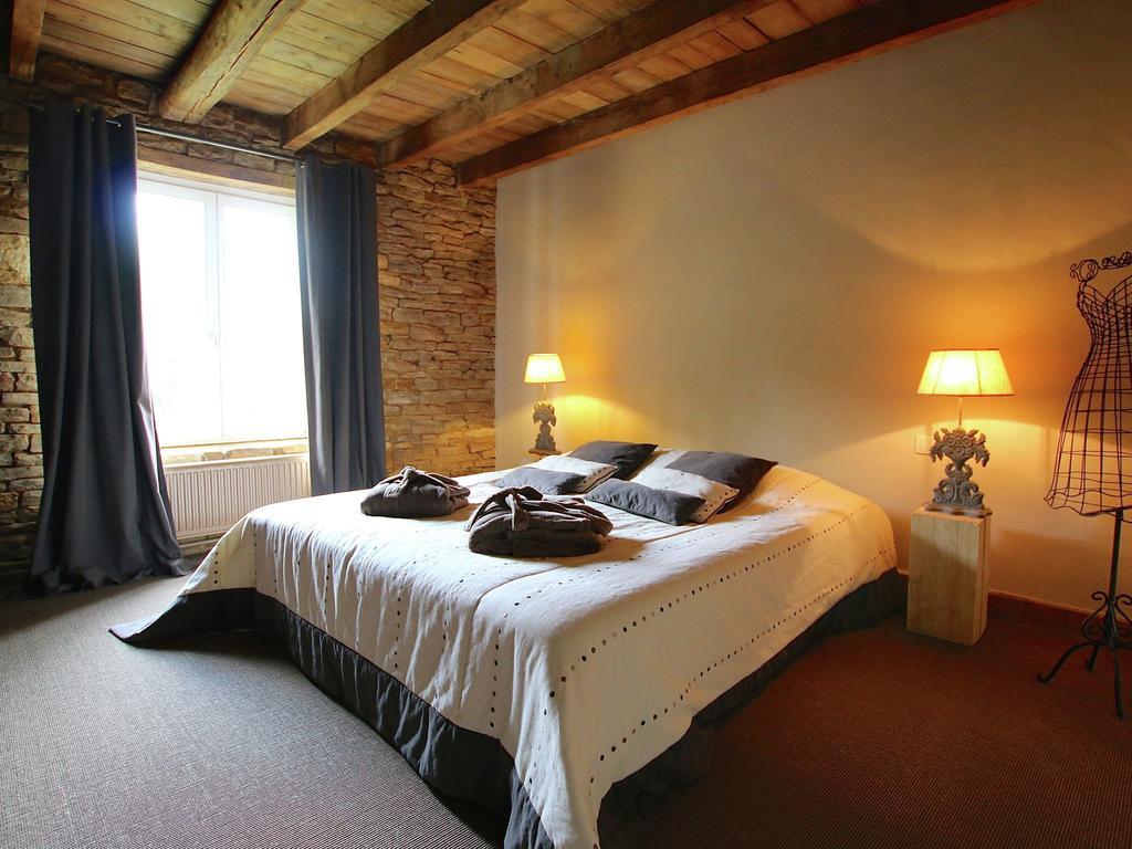 Unique Holiday Home In Virton With Jacuzzi 라뚜르 외부 사진