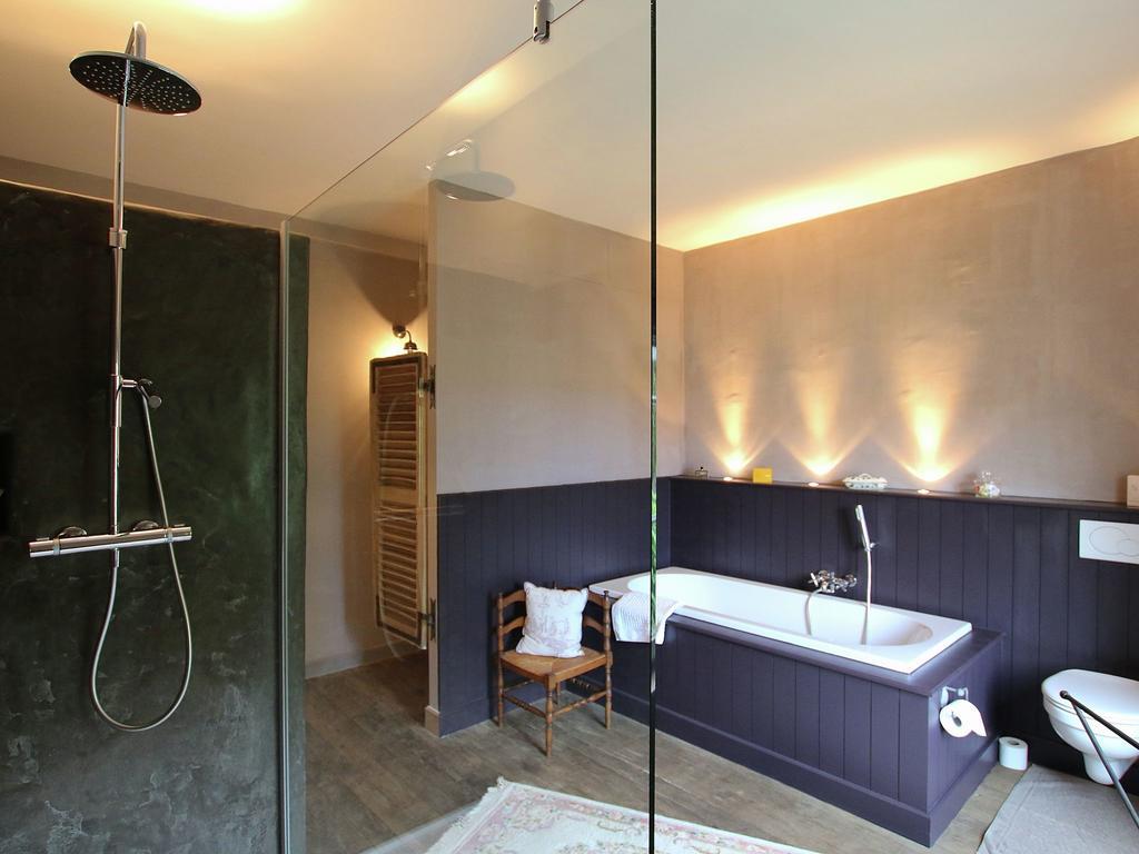 Unique Holiday Home In Virton With Jacuzzi 라뚜르 외부 사진
