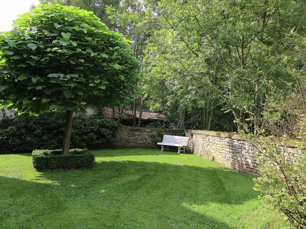 Unique Holiday Home In Virton With Jacuzzi 라뚜르 외부 사진